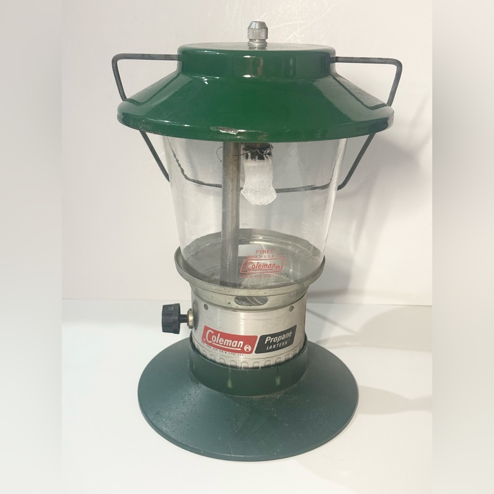 Vintage Coleman Dual Mantle Propane Lantern Model 5114 C Pyrex Globe USA Tested